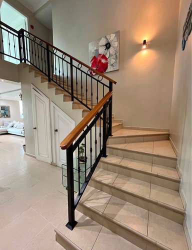 Espectacular loft de 3 pisos en punta pacifica  - Imagen 2