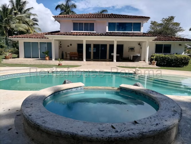 Venta de Casa en Coronado