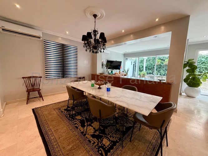 Venta de Casa en Costa del Este