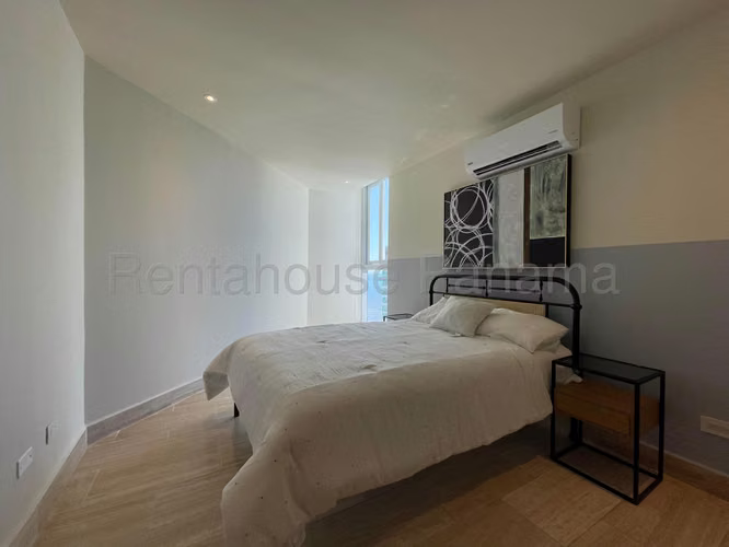 Alquiler de Apartamento Amoblado en Costa del Este Ph The Regent EC