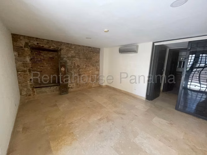 Alquiler de Apartamento en Casco Antiguo Ph Casa Luis KC