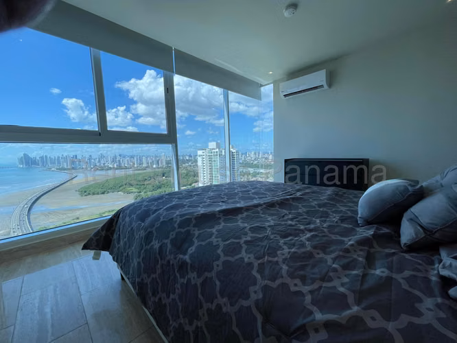 Alquilo Apartamento en Costa del Este OF27-799