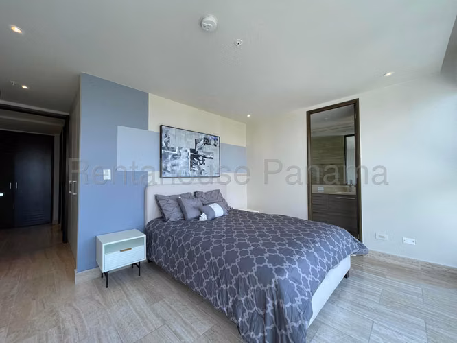 Alquilo Apartamento en Costa del Este OF27-799
