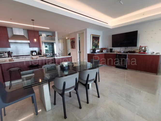 Venta de Apartamento en Punta Pacifica Ph Seas Scape 211.68 Mts PD
