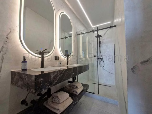 Alquiler de Apartamento en Punta Paitilla 26LBR8761
