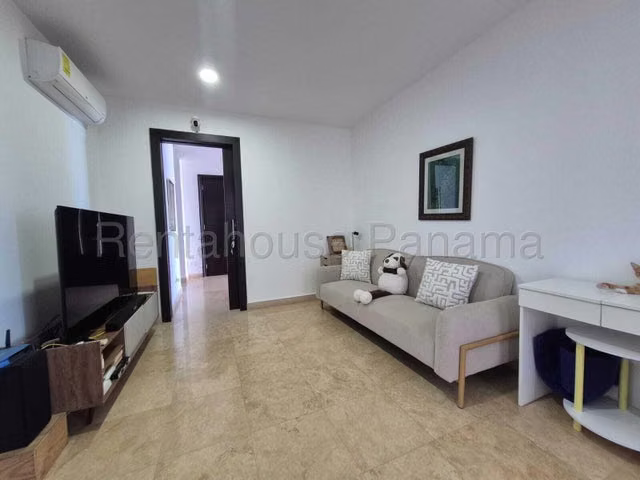 Alquiler de Apartamento Ph Clayton Tower en Costa del Este 26LBR8952