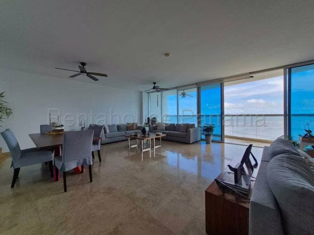 Alquiler de Apartamento Ph Clayton Tower en Costa del Este 26LBR8952
