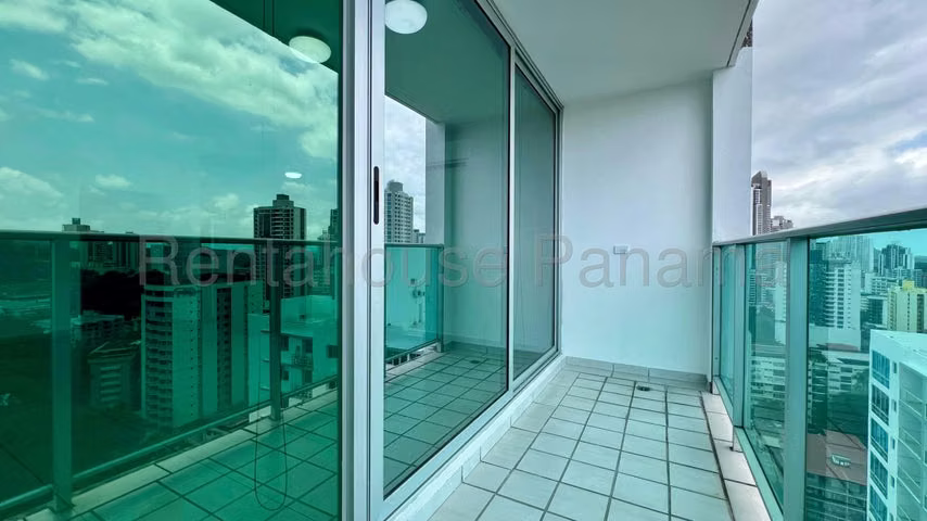 Alquiler de Apartamento  PH TRINITY en El Carmen 27LBR544