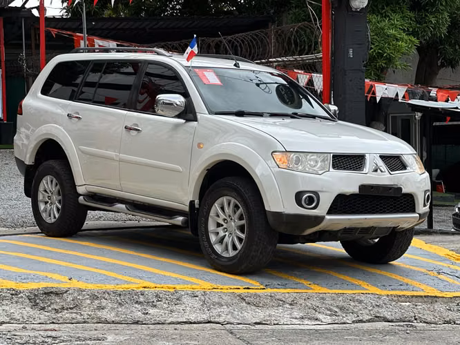 MITSUBISHI NATIVA EX 2012
