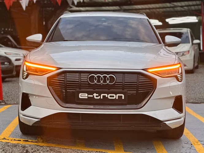AUDI E-TRON 2020