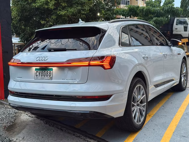 AUDI E-TRON 2020