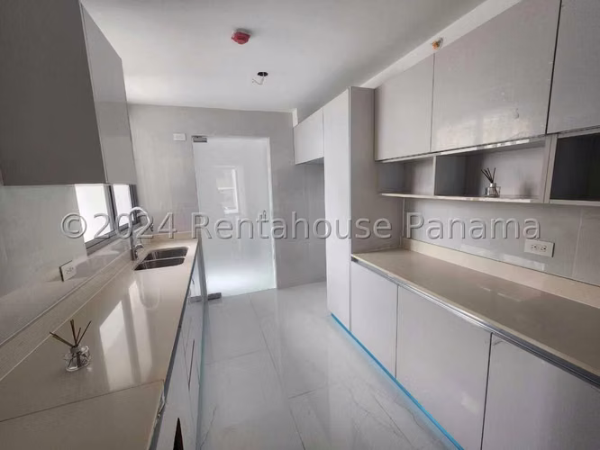 Venta de Apartamento en El Cangrejo Ph Velure NS