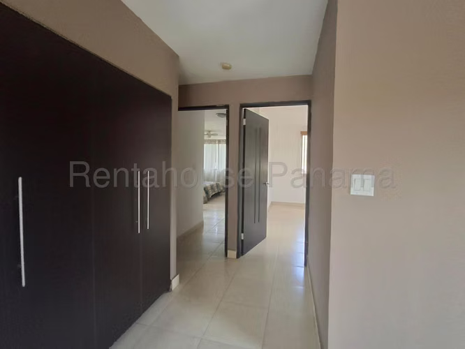 Venta de Casa en Condado del Rey Paseo Dorado NS