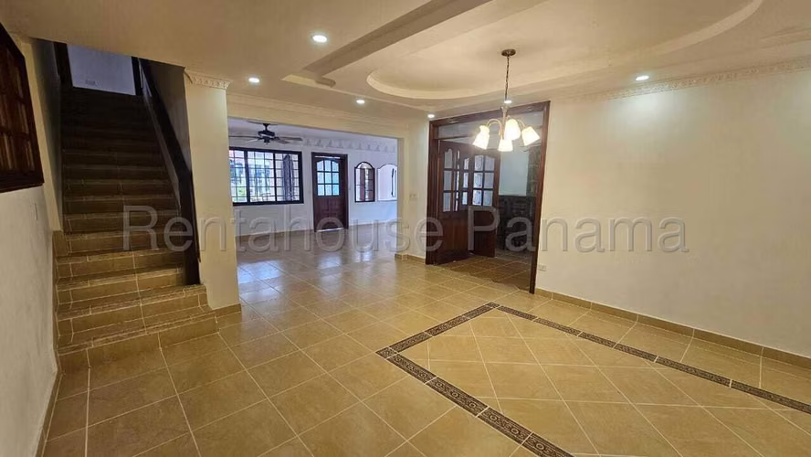 Venta de Casa en San Francisco Loma Alegre NS