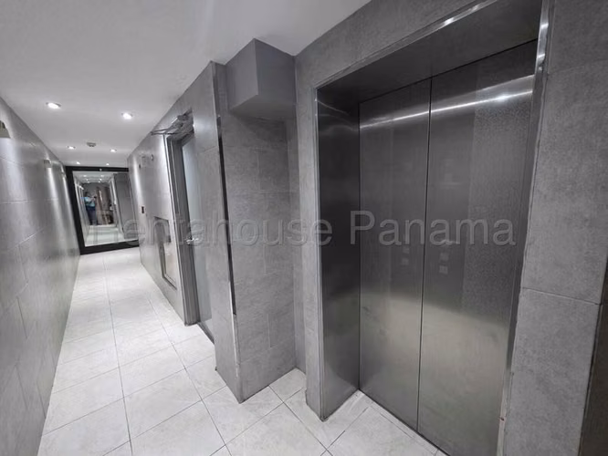 Apartamento en Venta en Transistmica  JG