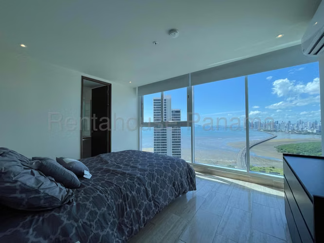 Apartamento en Alquiler en Costa del Este. PH THE REGENT. 27LDC799