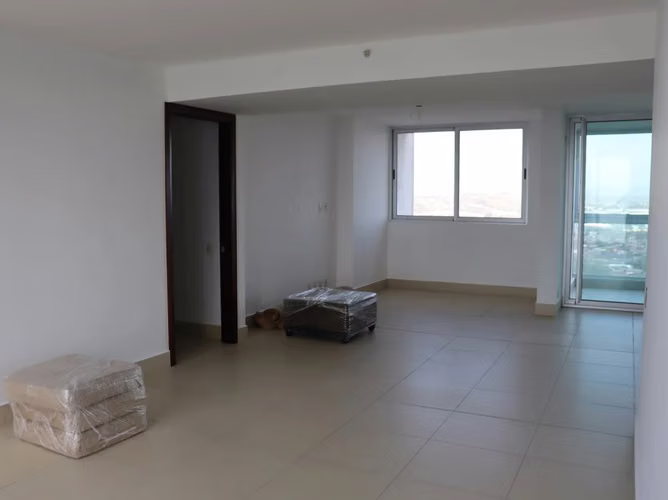 Apartamento en Costa del Este I con amplio balcon y excelente ubicación