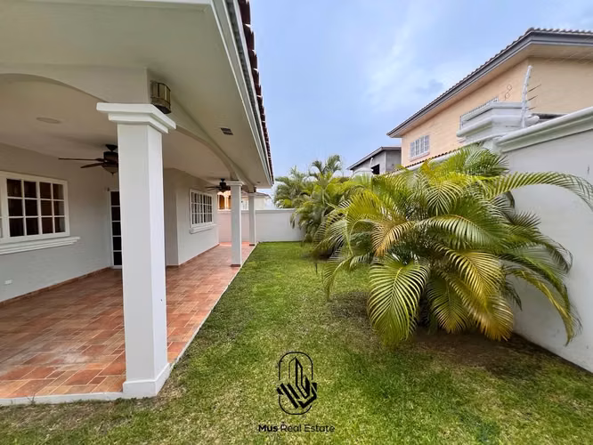 Casa en Venta – PH Rainforest Villas, Condado del Rey - DG