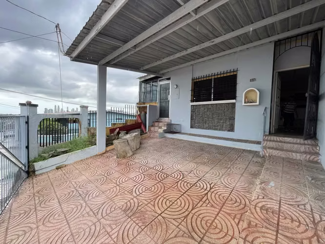 Casa en Venta – Colonia La Loma, Villa Lucre - DG