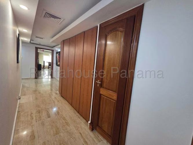Apartamento Amoblado en  Alquiler en Bayside Tower  Punta Paitilla CIG259739