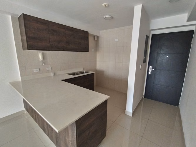 Alquiler de Apartamento en PH Vicky Village – El Carmen, Esquina de Vía España y Vía Brasil