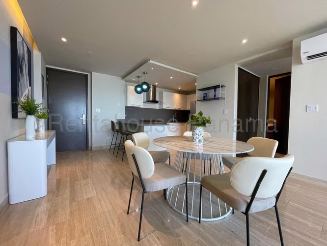 Se Alquila Apartamento en Costa del Este LA27-799