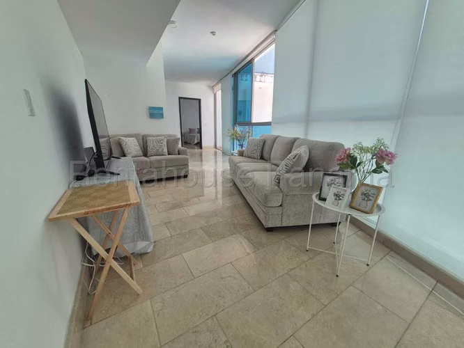 Se Vende Apartamento en Punta Pacifica LA26-6633