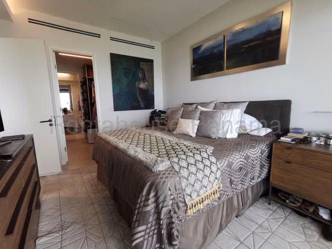 Se Vende Apartamento en Punta Pacifica LA27-791