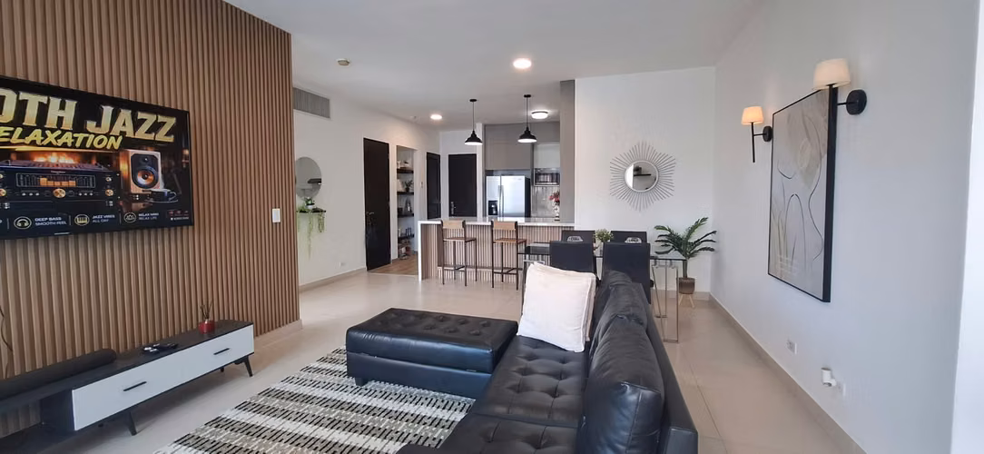 Alquiler B/.1,550 | Apartamento Amoblado con Vista al Mar | Ave. Balboa