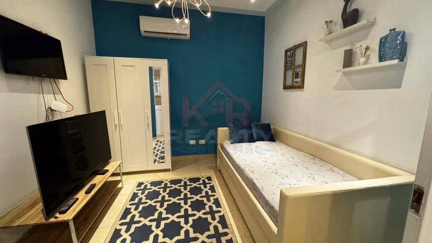 ALQUILER DE APARTAMENTO AMOBLADO EN AVENIDA BALBOA, P.H. RIVAGE, PISO ALTO