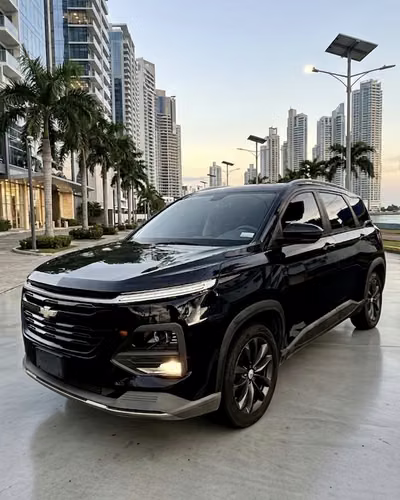 Imponente Chevrolet Captiva 2023 de 7 pasajeros