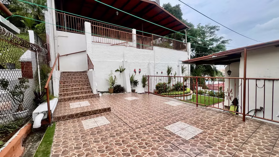 Vendo Casa Unifamiliar Hato Pintado Pueblo Nuevo