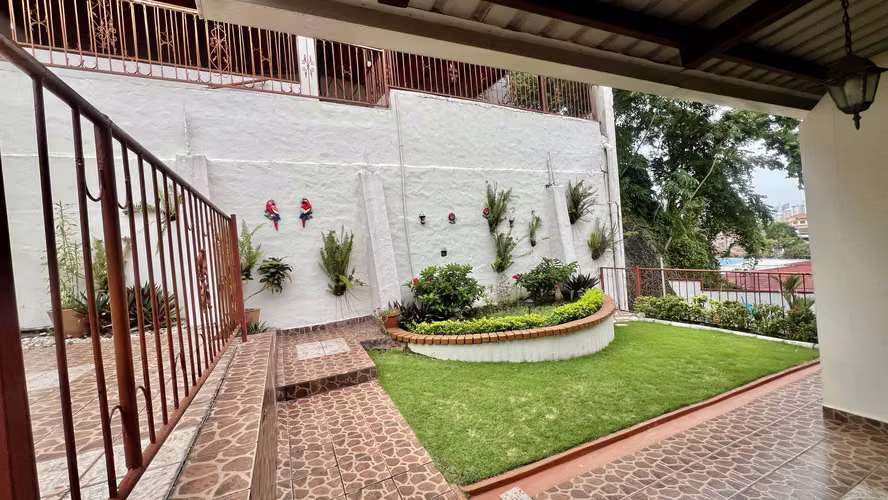 Vendo Casa Unifamiliar Hato Pintado Pueblo Nuevo