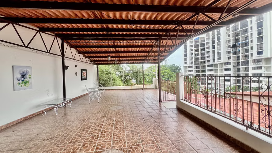 Vendo Casa Unifamiliar Hato Pintado Pueblo Nuevo