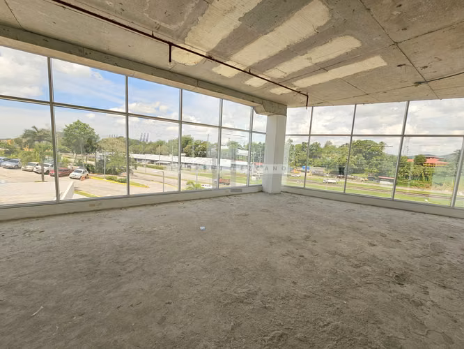 Venta de Local Comercial/ Oficina en Terrazas de Albrook - Haga una oferta