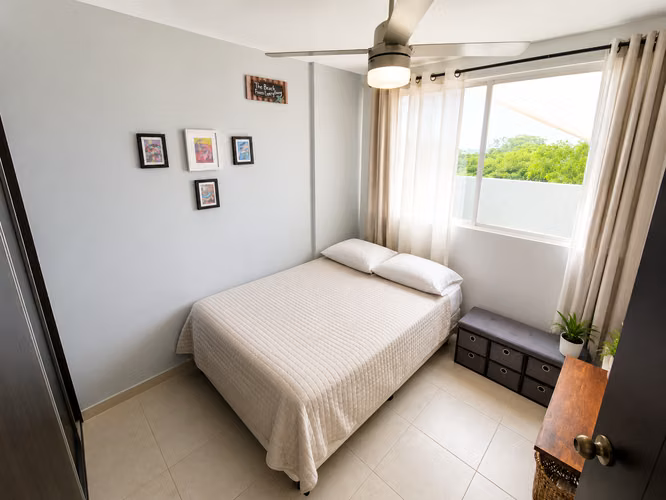 Apartamento Amueblado en Venta | Playa Corona | Terraza con Vista al Mar - Imagen 6