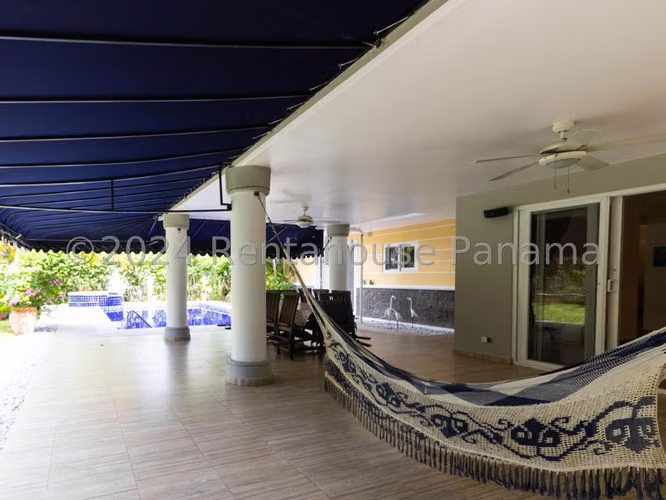 Vendo Casa de 501 m² en PH Camino de Cruces, Ancón 26-342GG