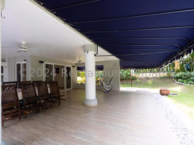 Vendo Casa de 501 m² en PH Camino de Cruces, Ancón 26-342GG