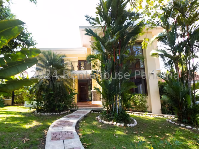 Vendo Casa de 501 m² en PH Camino de Cruces, Ancón 26-342GG