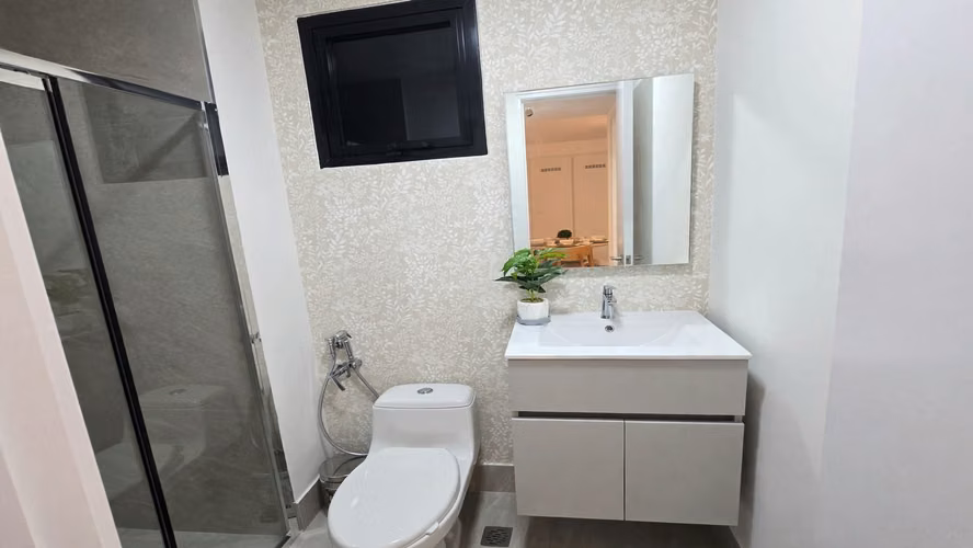 . Apartamento en Bella Vista I Amoblado I 2 Rec I con balcón y excelente distribucion
