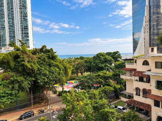 APARTAMENTO EN AVENIDA BALBOA 3 RECAMARAS 200M2 PH ALLURE CV