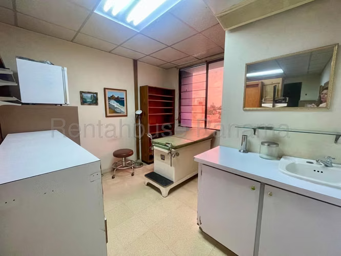 Consultorio Médico en Venta en San Fernando Norte Via España CIG254967