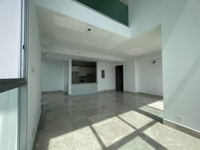 Apartamento en Avenida Balboa · 3 Habitaciones · Costanera Mare