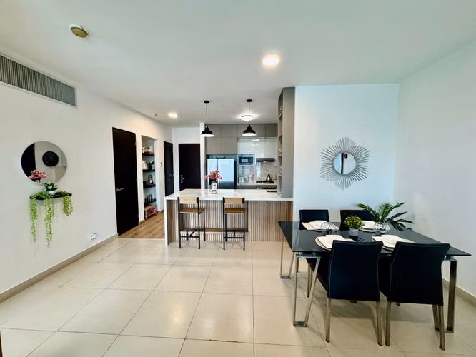 Apartamento Amoblado · Renta Corta · Vista al Mar · PH Destiny
