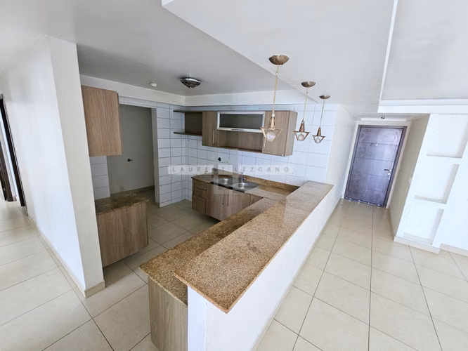 Venta de Apartamento en PH Kings Park - Condado del Rey. Haga una oferta