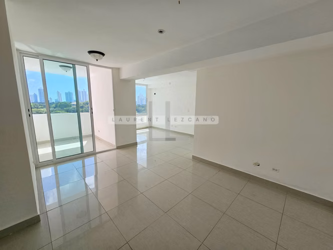 Venta Apartamento PH Taurus - Carrasquilla con Vía España. Haga una oferta