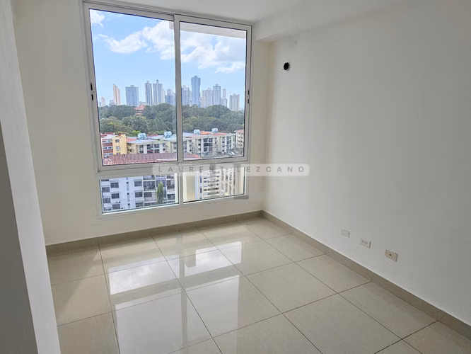 Venta Apartamento PH Taurus - Carrasquilla con Vía España. Haga una oferta