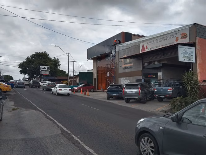 LA CHORRERA, AVE. LIBERTADOR