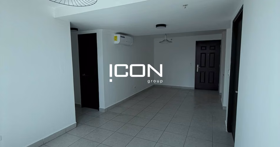 Venta Apartamento a pasos del Parque Omar. CM