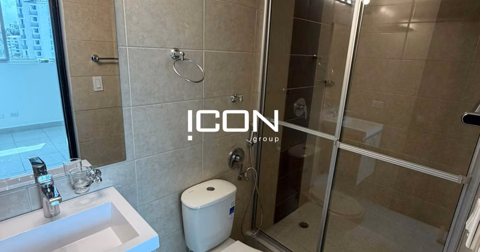 Venta Apartamento a pasos del Parque Omar. CM